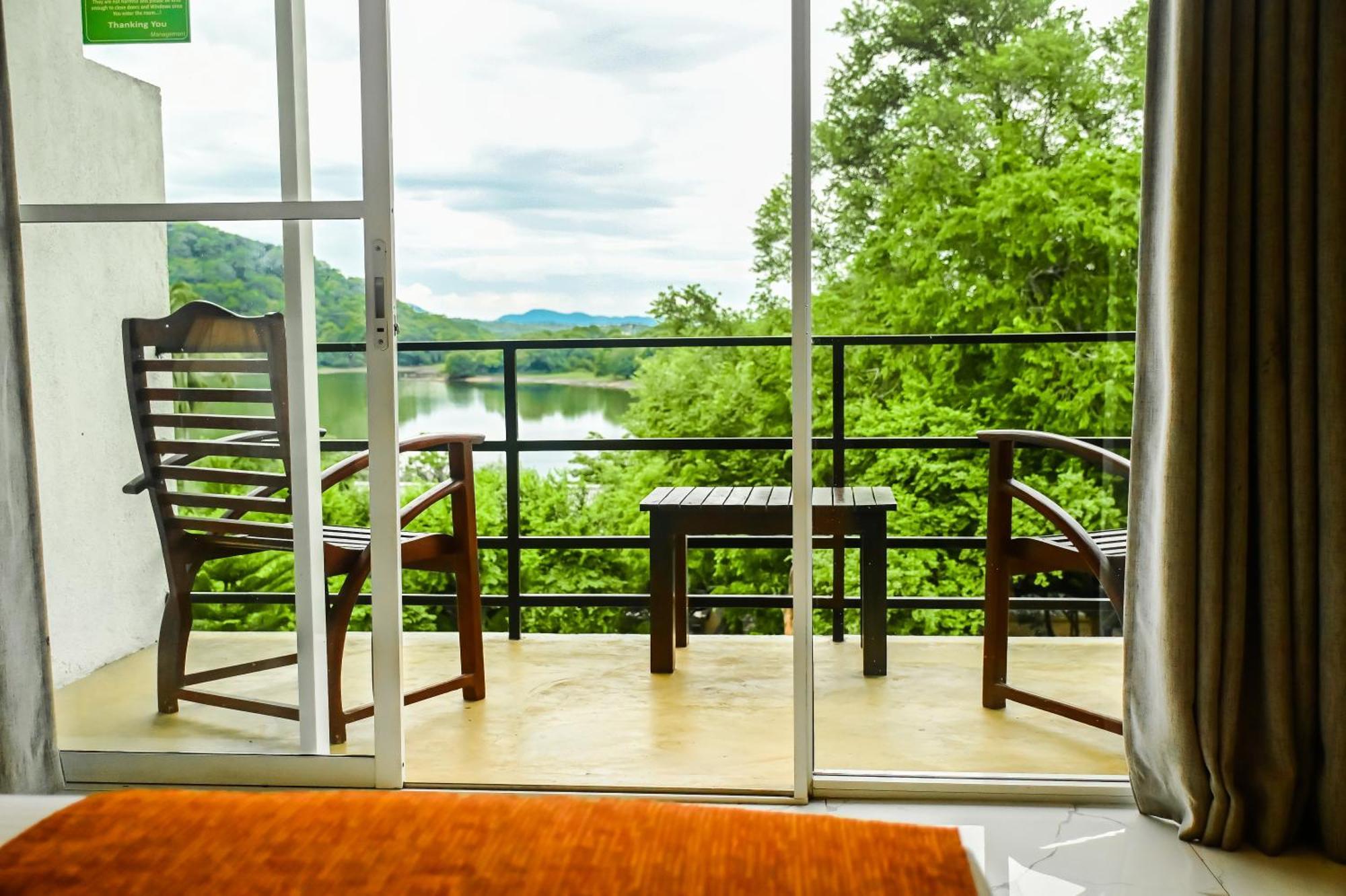 Agbo Hotel Polonnaruwa Zewnętrze zdjęcie