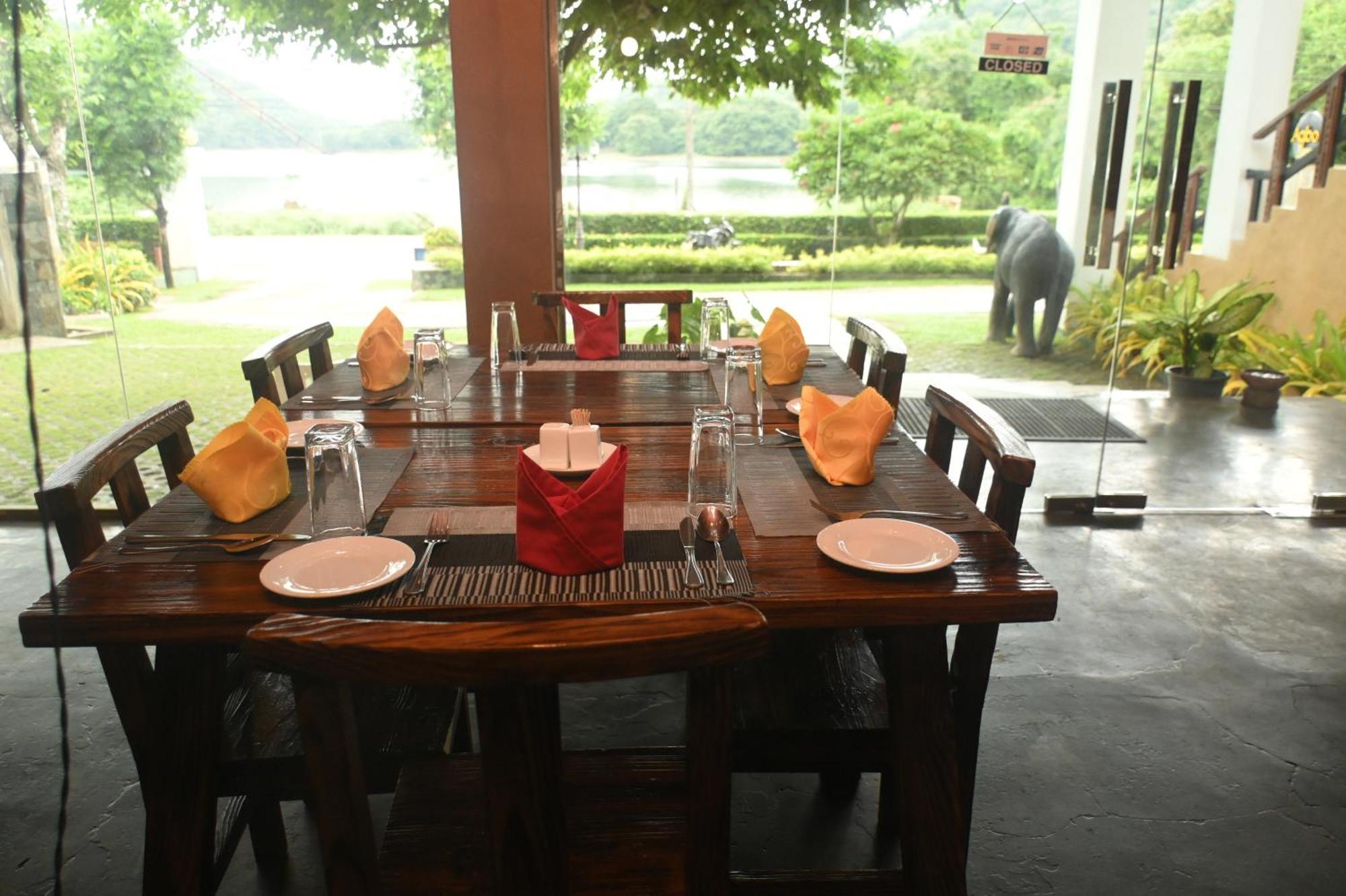Agbo Hotel Polonnaruwa Zewnętrze zdjęcie